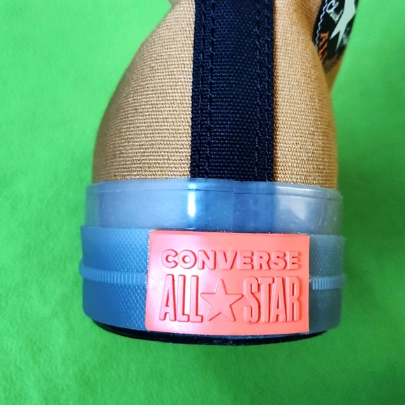 Converse Chuck Taylor All Stars Wheat/Black/Wild Mango Women's Size 11 170998C - Picture 5 of 6